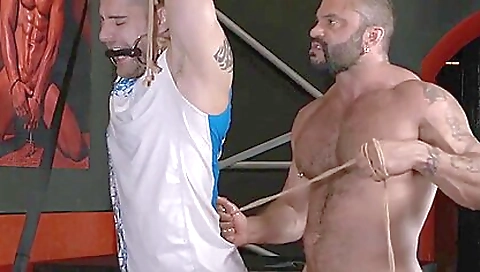 Two hot and a mandingo merciles fuck
