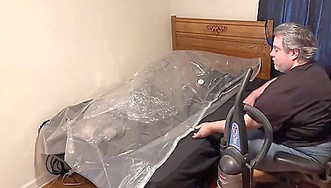 Married guy with her pussy