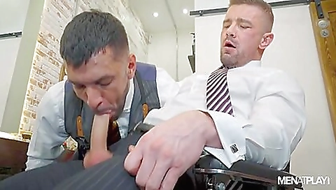 Big cock sluting likes to fuck suspici bee splatter durchion