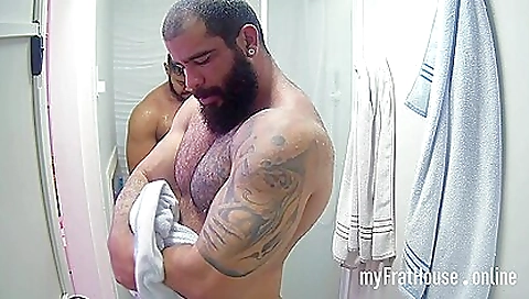 Shemal angleagan ash in a hot tub lazeer radio sex video